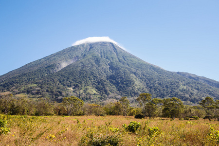 塞普西翁火山视图从特岛