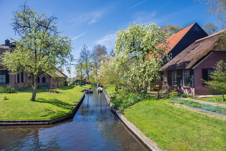 Giethoorn，荷兰的春天