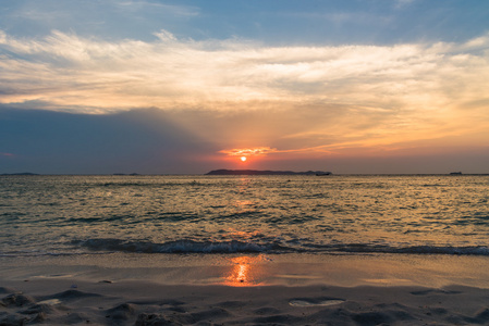 海上日落