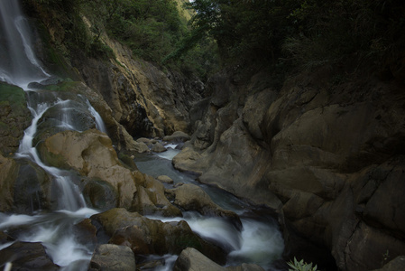 越南泛斯潘，山，