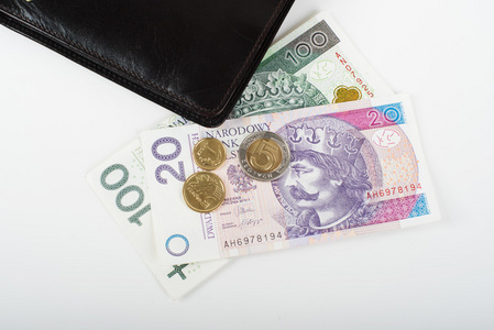 波兰货币 Pln 在一个黑色的钱包