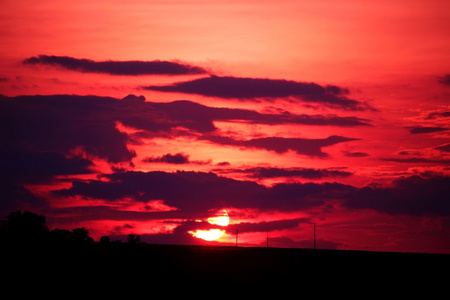 紫色的夕阳的天空