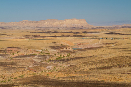 在以色列内盖夫沙漠中的 Makhtesh Ramon