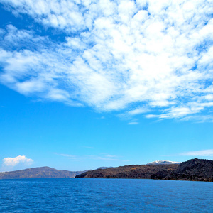 希腊从船群岛在地中海海和天空