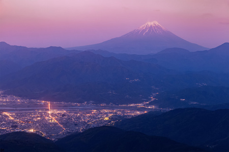 富士山和甲府市图片