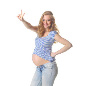 孕妇显示胜利的手势