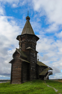 俄罗斯东正教木制圣母安息教堂在波哥，俄罗斯卡累利阿。夏季