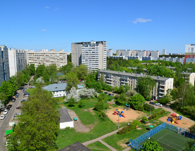 院子里的儿童游乐场在莫斯科泽廖诺格勒