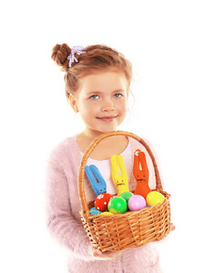 小女孩坐在一起的复活节彩蛋
