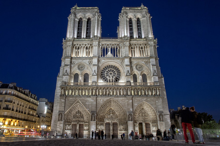 巴黎圣母院巴黎夜景