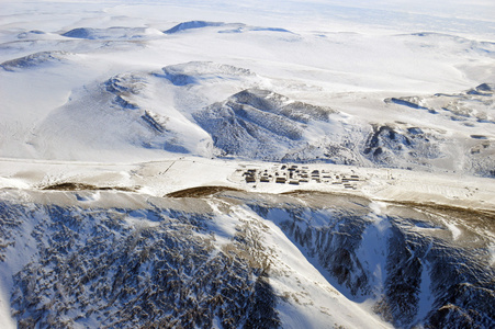 废弃的村庄，在白雪皑皑的楚科奇