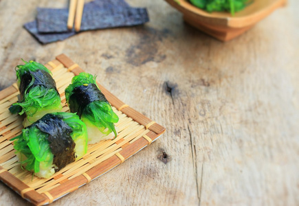 海藻寿司日本料理