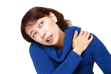 亚洲女人患有颈部疼痛
