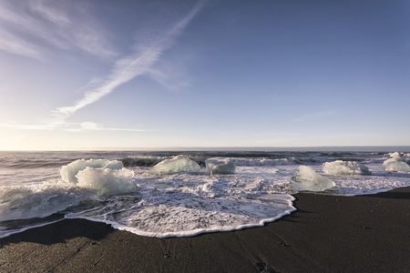 在 Jokulsarlon，冰岛冰川