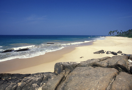 在 Hikaduwa 海岸的海滩