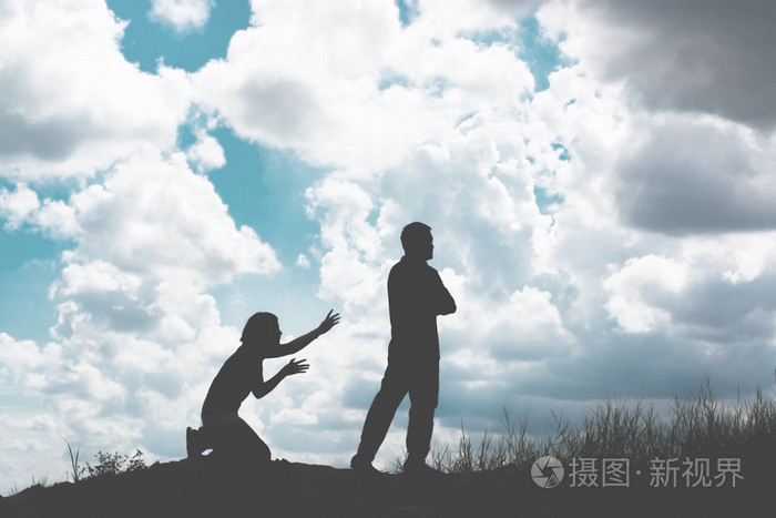 情侣剪影分手关系