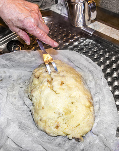 盘子 圣诞节 柔和的 饺子 烤箱 烹饪 面团 肉片 食物