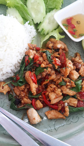 泰语 蔬菜 胡椒粉 午餐 亚洲 搅拌 大米 辣椒 热的 泰国