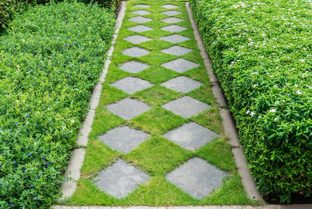 砾石花园人行道图片