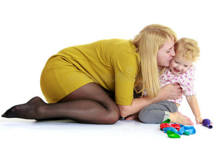 游戏 金发女郎 育儿 拥抱 学习 亲吻 游戏室 照顾 乐趣