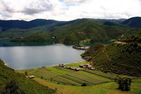 环境 高地 薄雾 全景图 瓷器 高原 摩梭人 泸沽 丽江