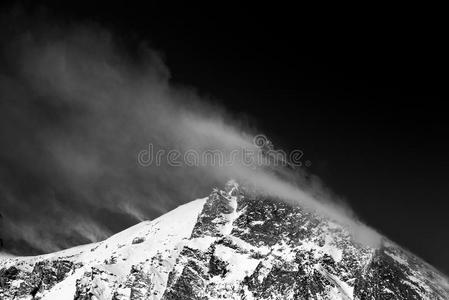 寒冷的 小山 天空 冬天 自然 天气 新的 暴风雨 阿尔卑斯山