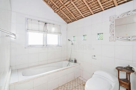 洗澡 镜子 木材 桌子 窗口 竹子 别墅 洗浴 陶瓷 清爽
