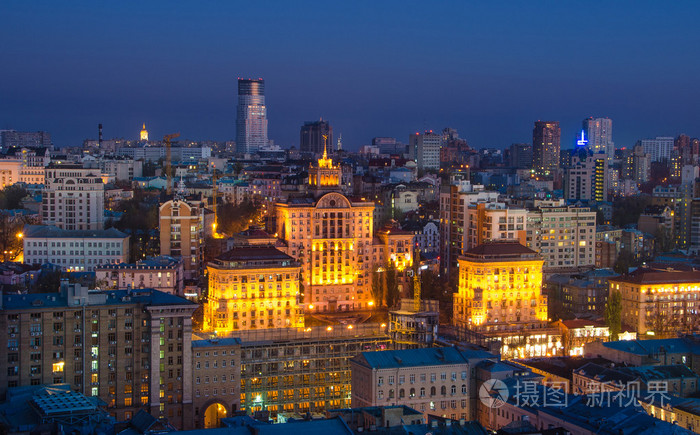 乌克兰基辅中心市的夜晚