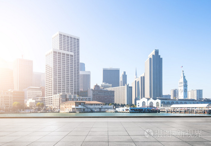 城市景观和三藩市日出地平线