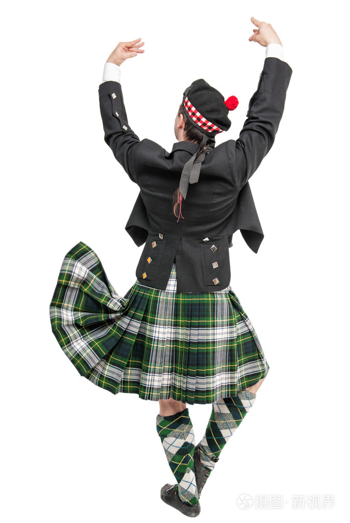 苏格兰人在传统的民族服装回摆姿势