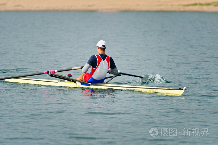 运动员赛艇单人双桨
