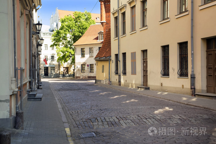 没有人在清晨的街道
