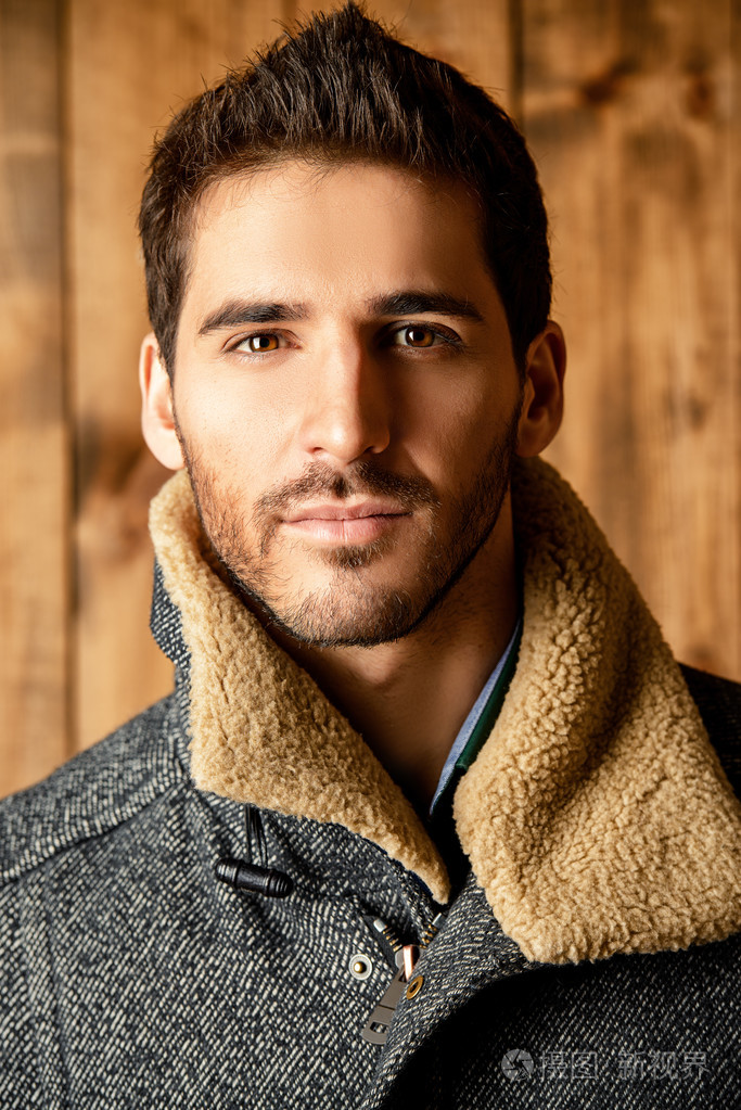 秋季时装.男人的美丽时尚