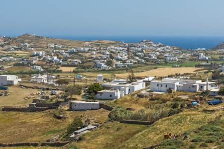 上面的米科诺斯镇米科诺斯岛,cyclades ano mera 镇全景照片
