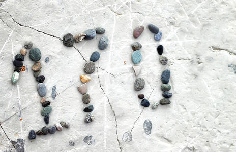 海滩石头号码