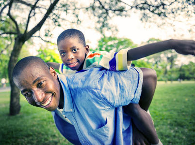 非洲家庭幸福假期活动理念