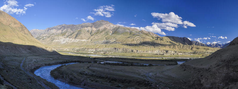 吉尔吉斯斯坦峡谷