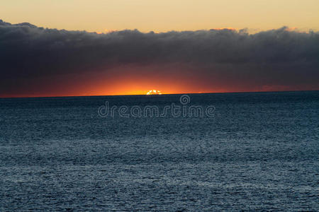 浪漫的 海洋 夏天 天际线 海岸 季节 海湾 悬崖 自然