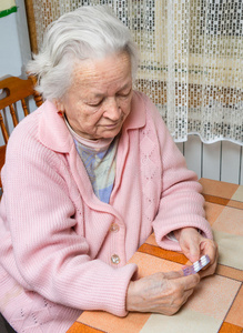 处方 疾病 医疗保健 药物治疗 老年人 照顾 制药 成熟