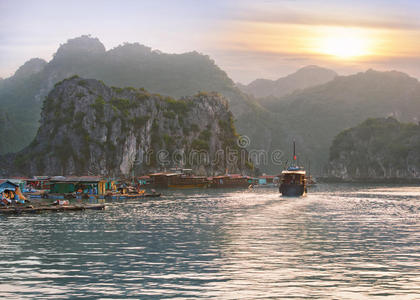 冒险 假日 悬崖 泻湖 航海 中南半岛 风景 海滩 海岸