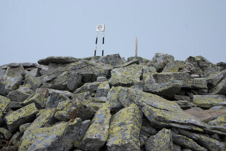 雷特扎特峰