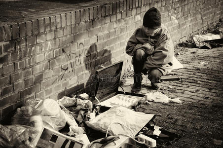 乞丐小孩图片