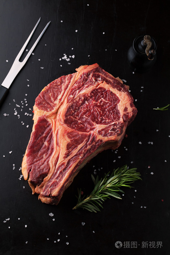 胡椒与盐的原料新鲜肉类肋眼牛排
