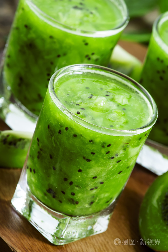 奇异果新鲜果汁