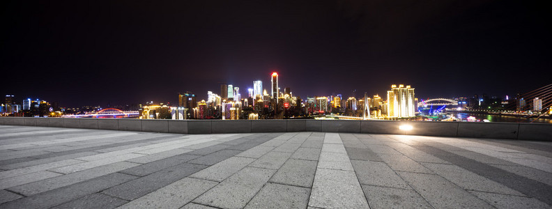 楼与城市景观和重庆夜景图片