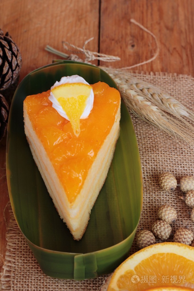 橙色的桔子水果蛋糕很好吃