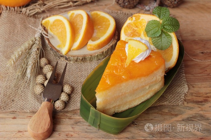 橙色的桔子水果蛋糕很好吃