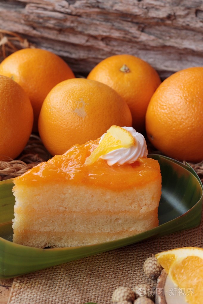 橙色的桔子水果蛋糕很好吃