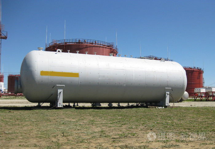 电脱水器准备组装和安装