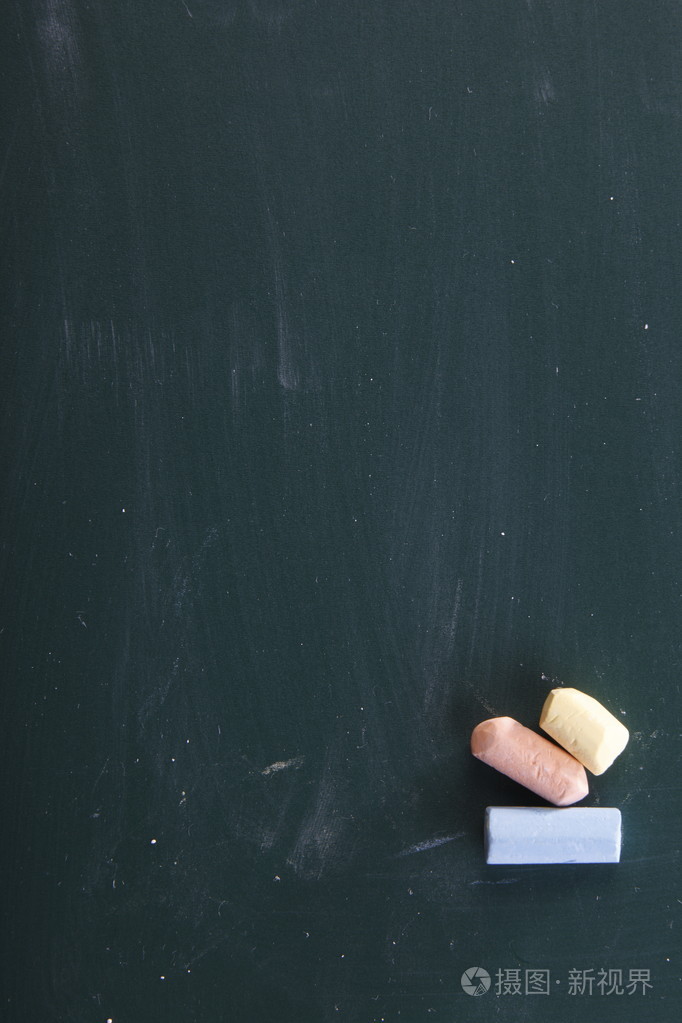 五颜六色的小粉笔